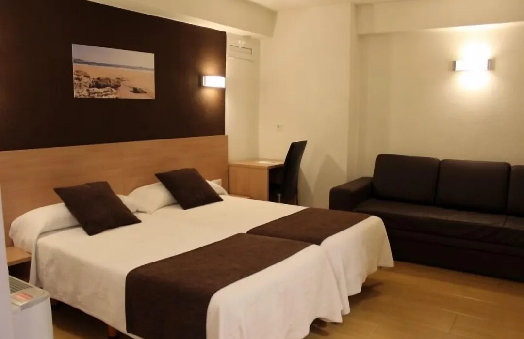 Hostal Rocamar-1