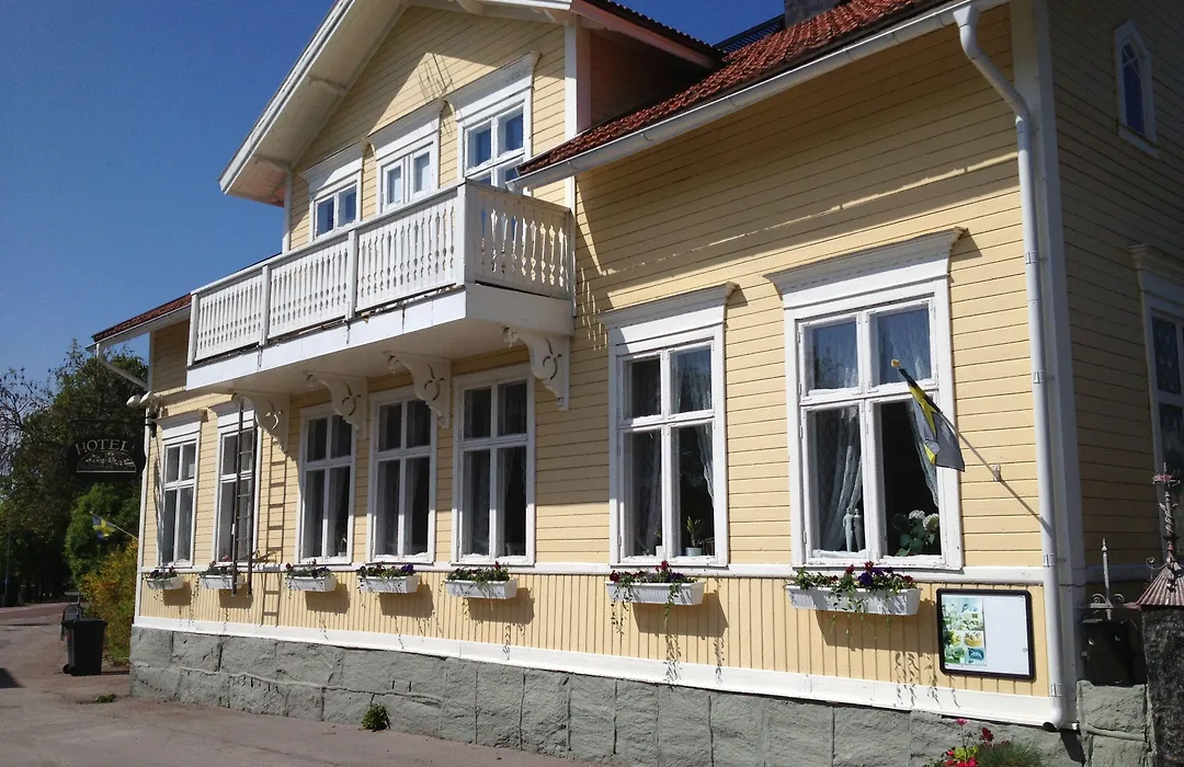 Hotell Floras Traedgard-1