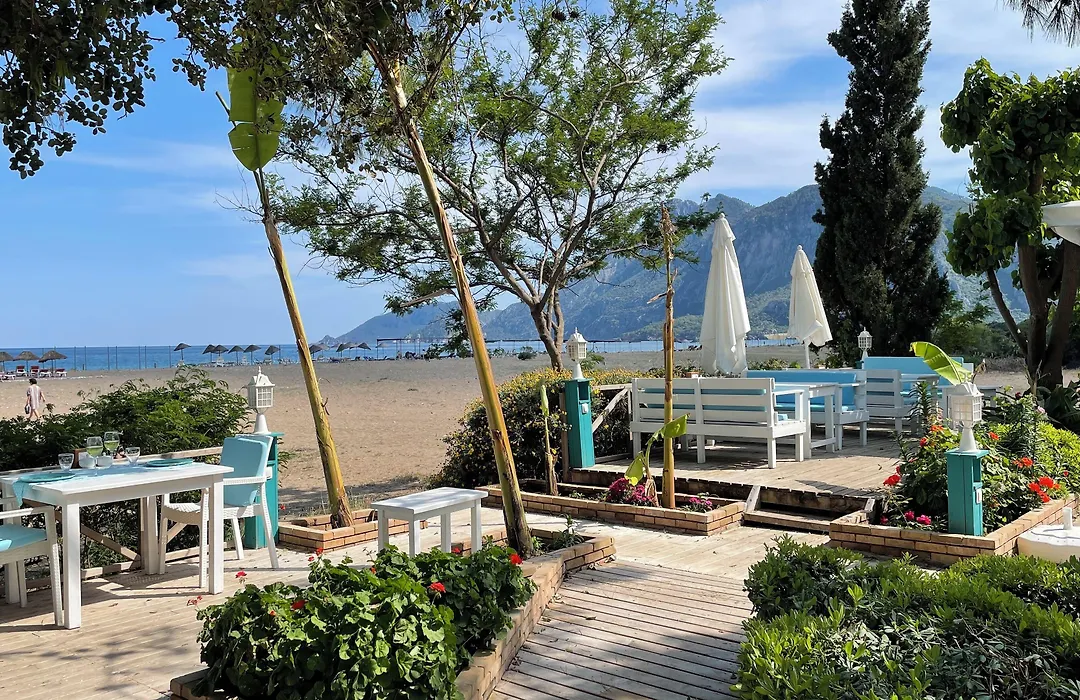 Bellerofon Beach Otel-1