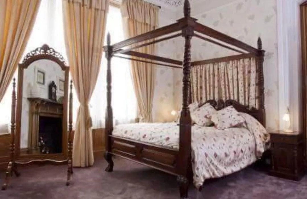 The Royal Hotel Tain-1