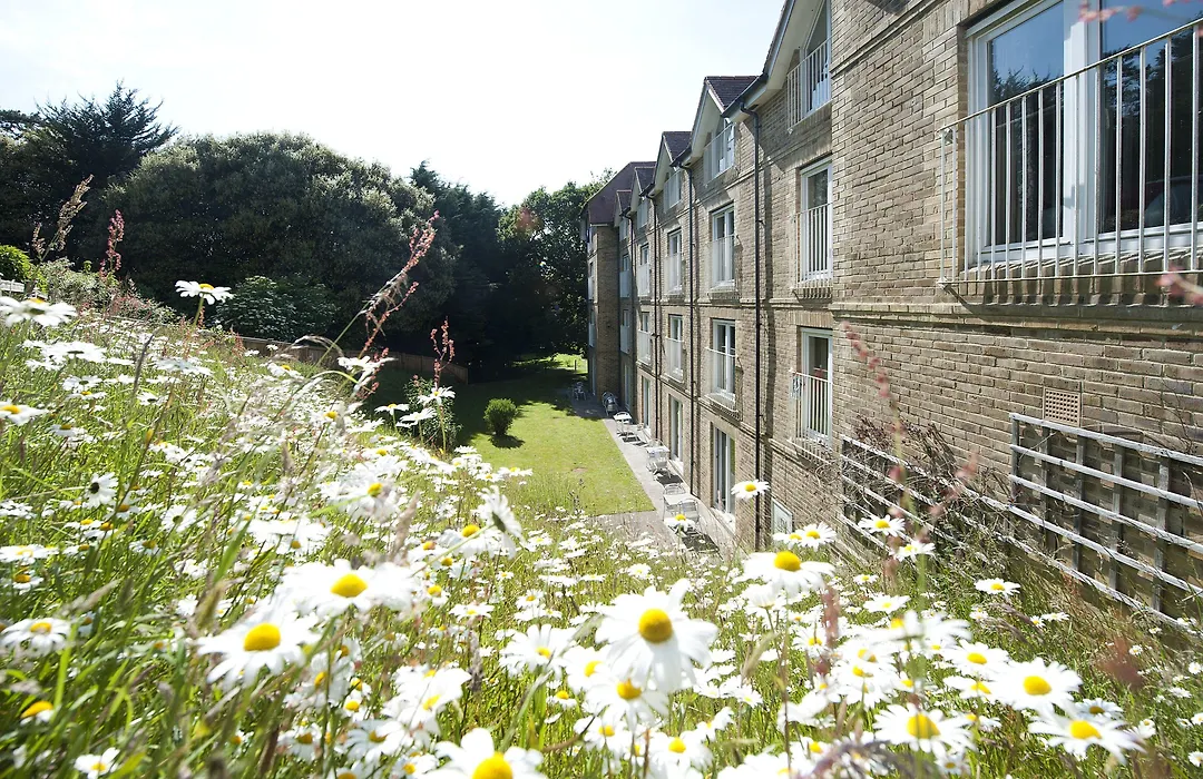 The Caledonian Island Hotel-1