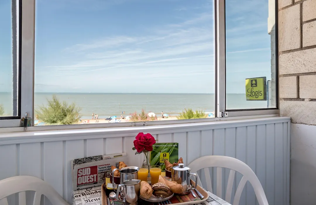 Hôtel Le Rivage vue sur mer - LOGIS - Châtelaillon-plage-1