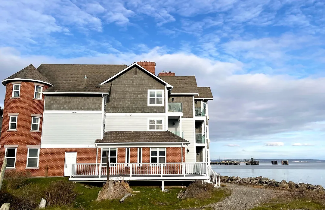 Tides Inn & Suites-1
