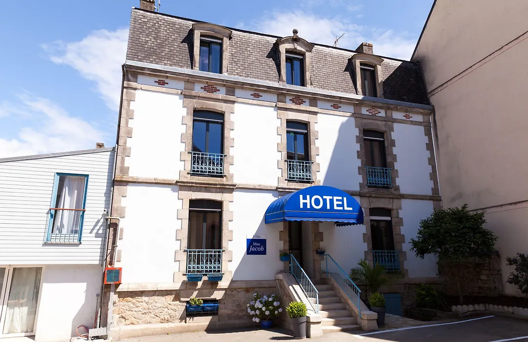 Hotel De La Gare-1