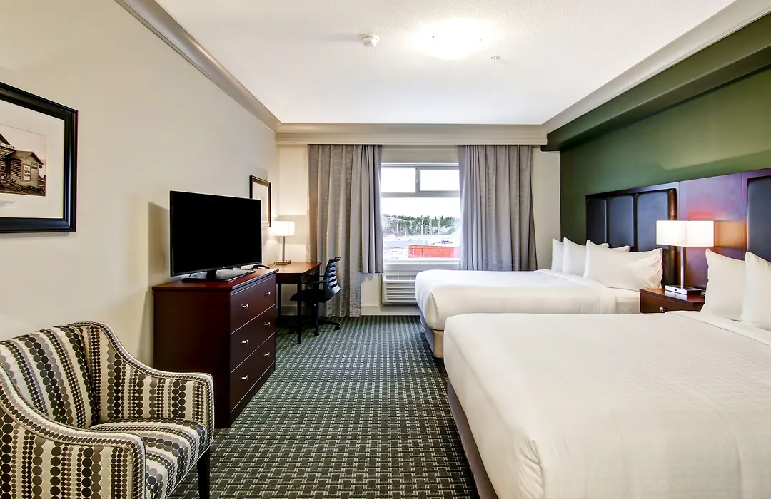 Chateau Nova Yellowknife-1