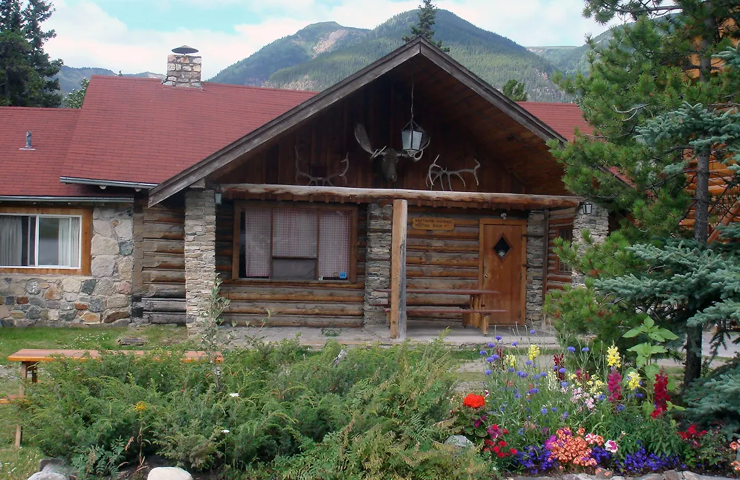 Northern Rockies Lodge-1