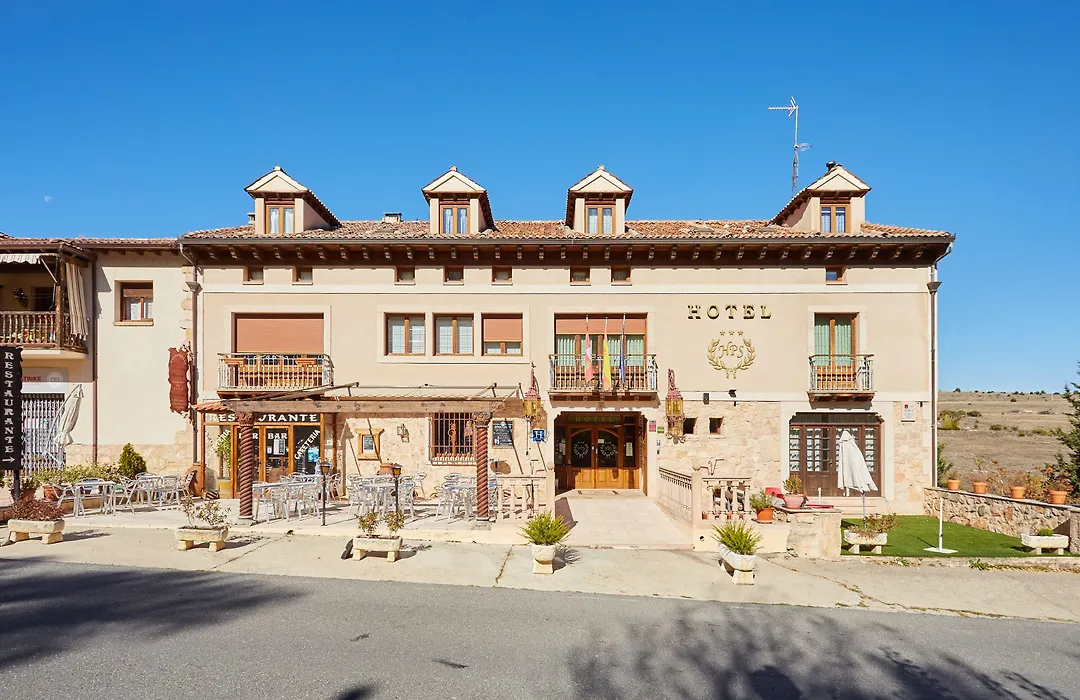 Hotel Puerta Sepúlveda-1