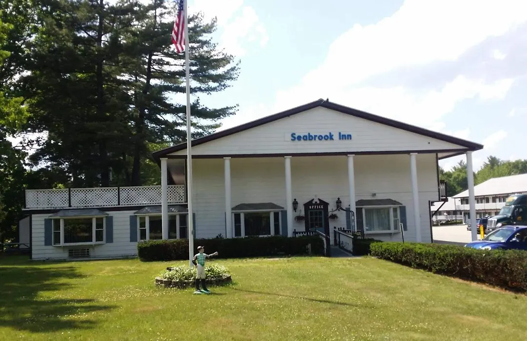Seabrook Inn-1