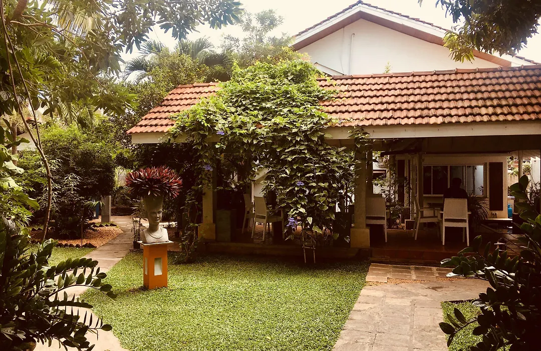 Gomez Place-1