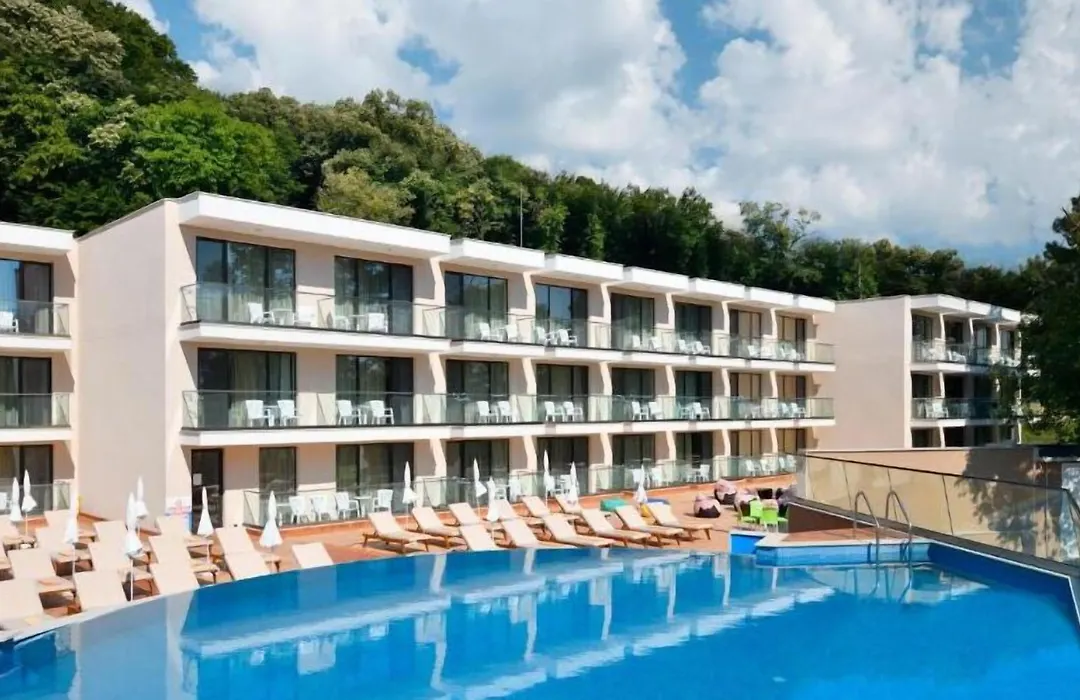 Grifid Hotel Foresta (Adults Only)-1