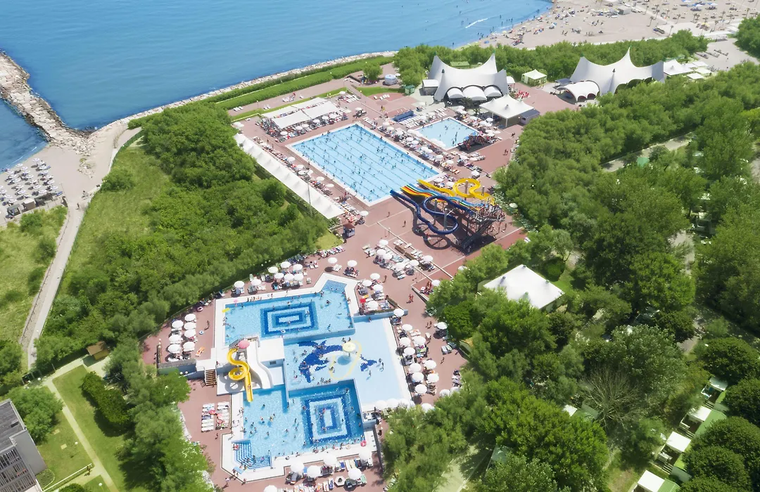 Isamar Holiday Village-1