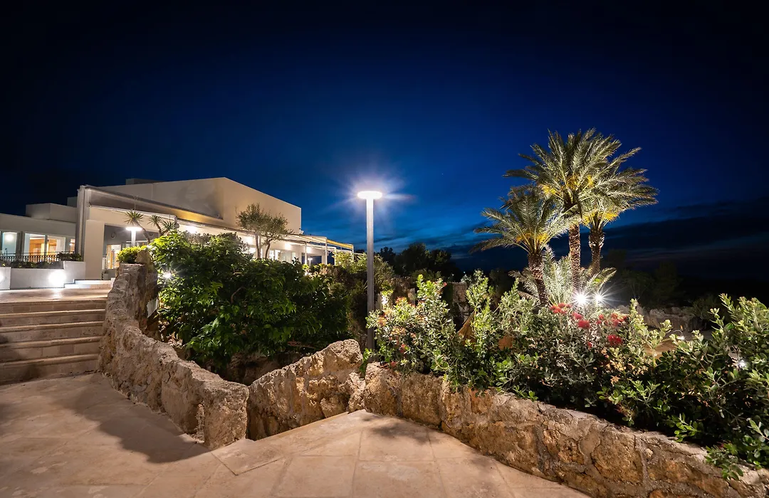 Grotta Palazzese Beach Hotel-1