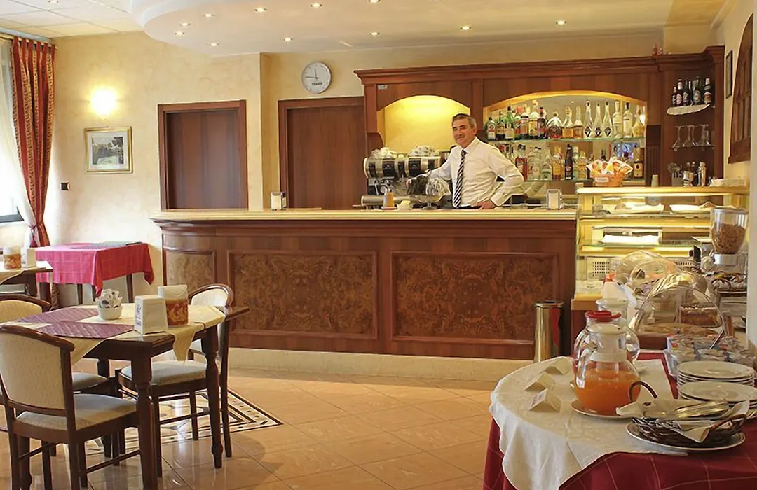 Hotel Il Focolare-1