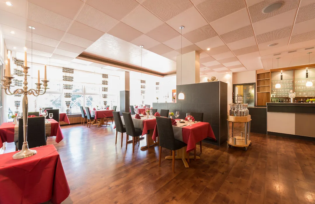 Hotel Weinberg-Schloesschen-1