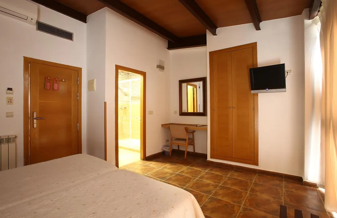 Hotel Las Murallas-1