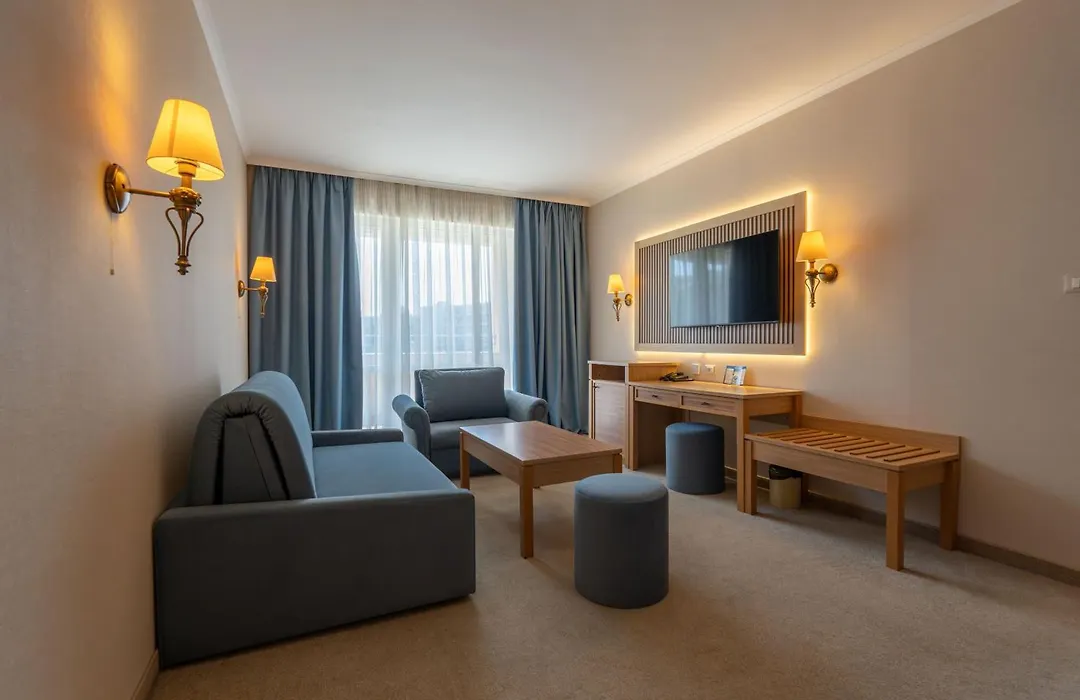 Dit Majestic Beach Resort-1
