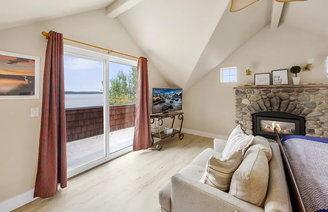Camano Island Inn-1