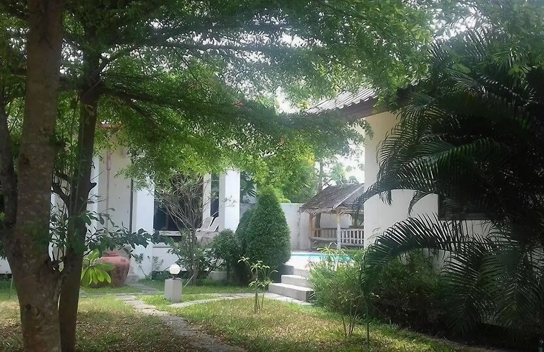 Bamboo Resort-1
