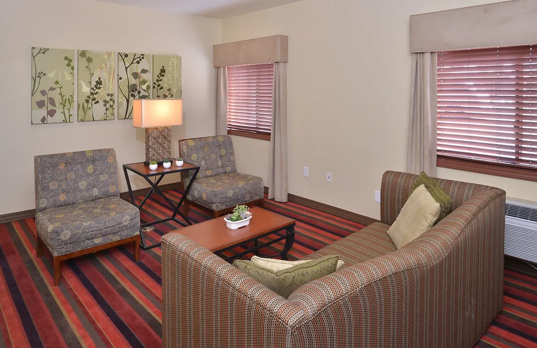 Pleasant Inn-1