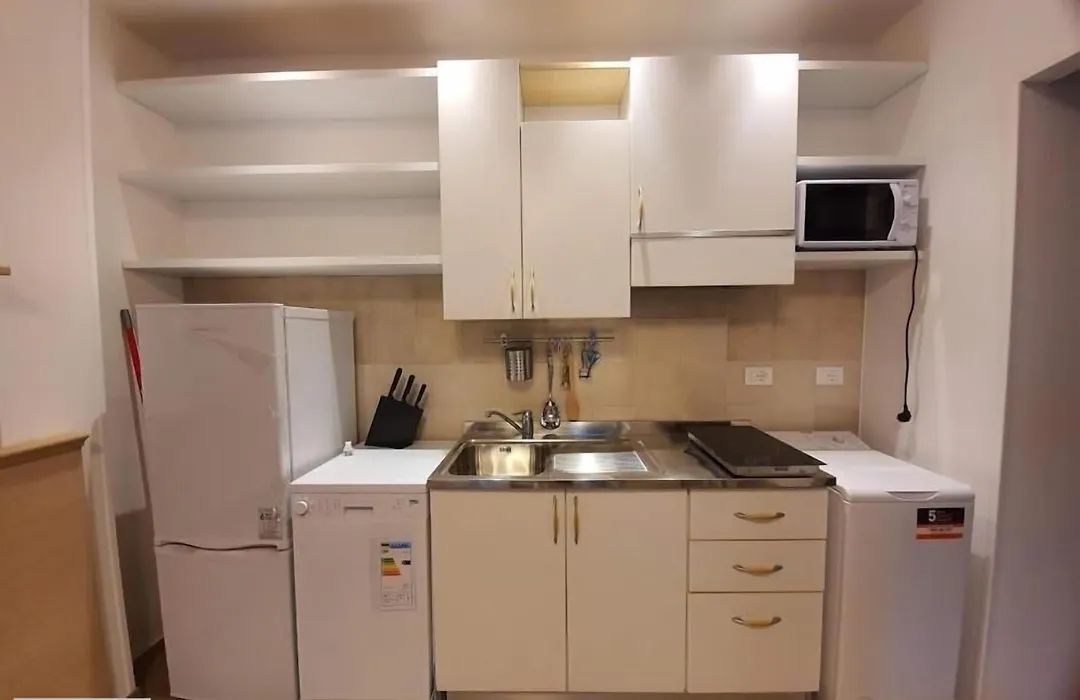 Hotel Airone B&B Camere e Appartamenti-1