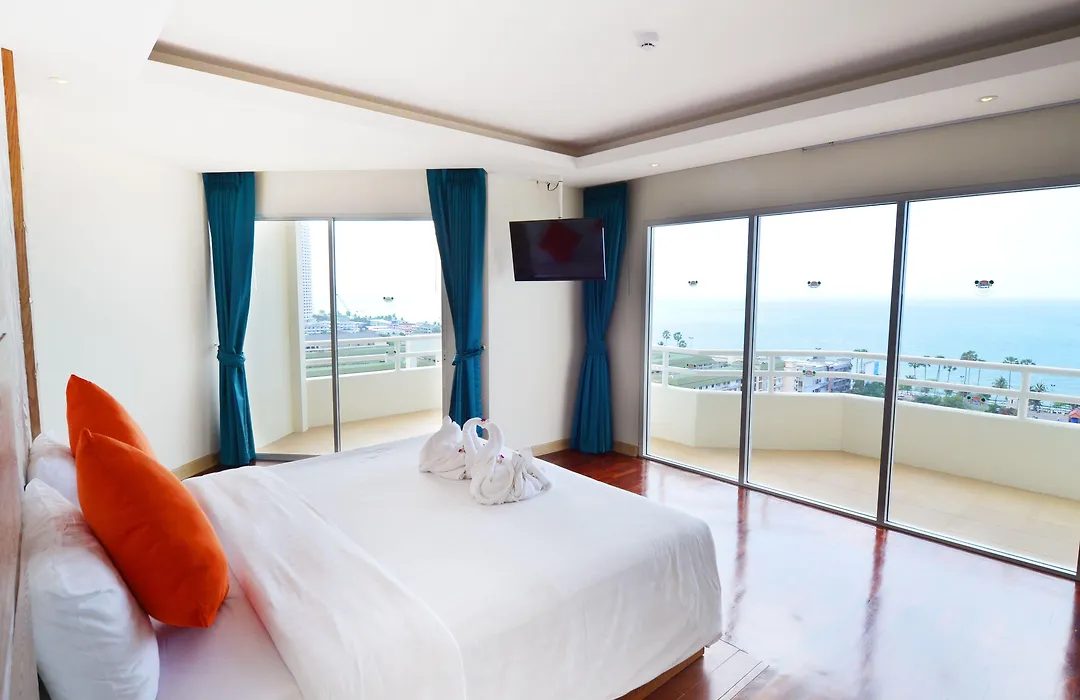 Welcome Jomtien Beach Hotel-1