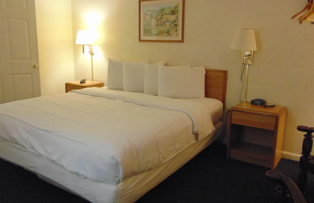 Oceanside Lodge-1