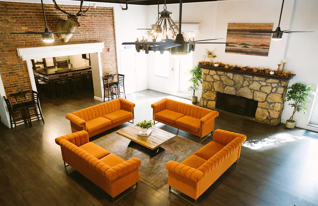 Hunter Arms Hotel-1