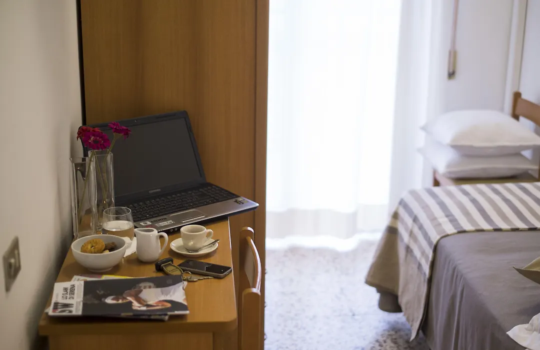 Hotel Mamy Rimini-1