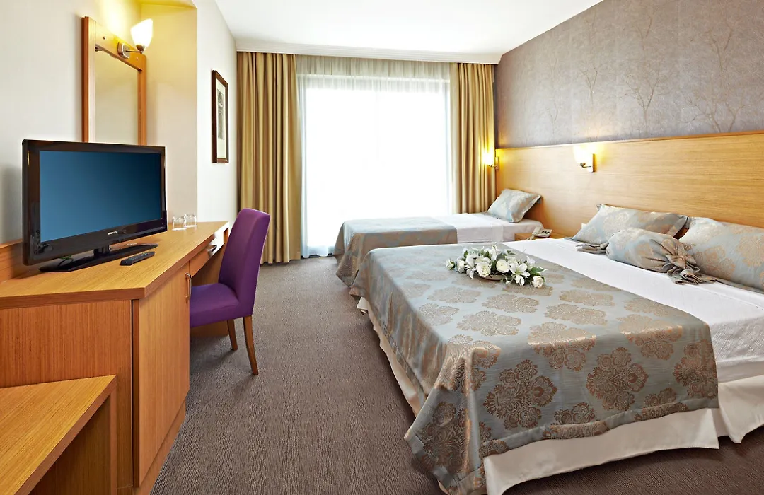 Ayvalik Cinar Hotel-1