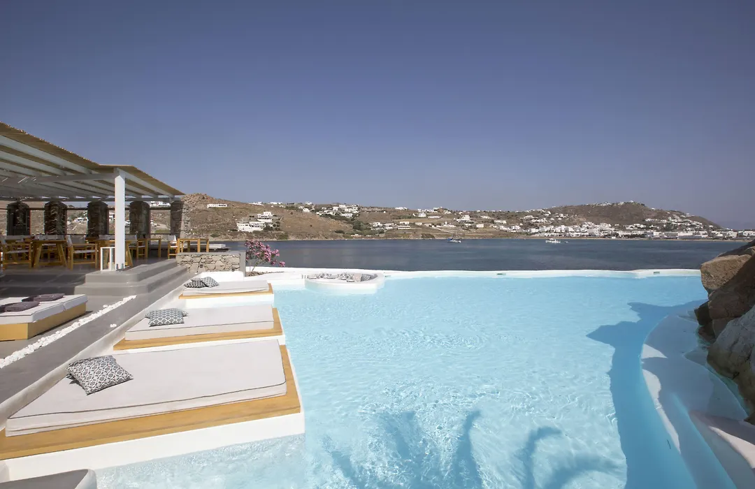 Dreambox Mykonos Suites And Mini Villas-1