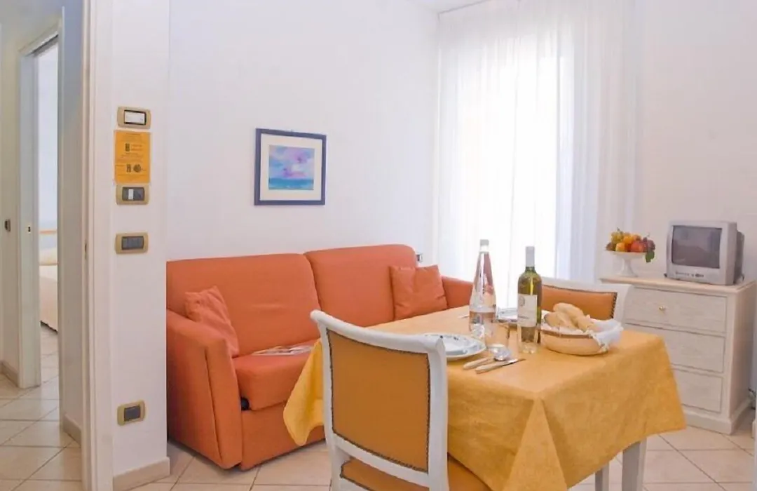 Excelsior Hotel E Appartamenti-1