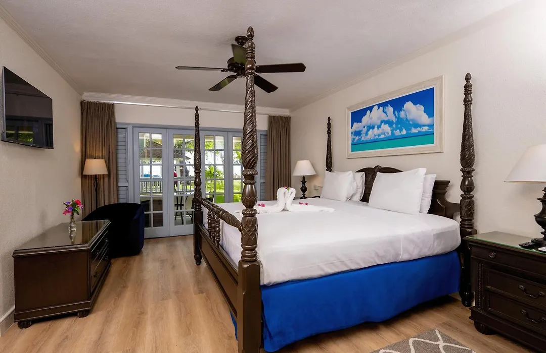 Savannah Beach Club Hotel-1