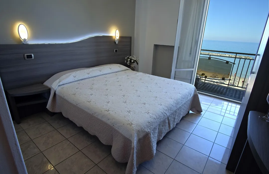 Hotel La Perla-1