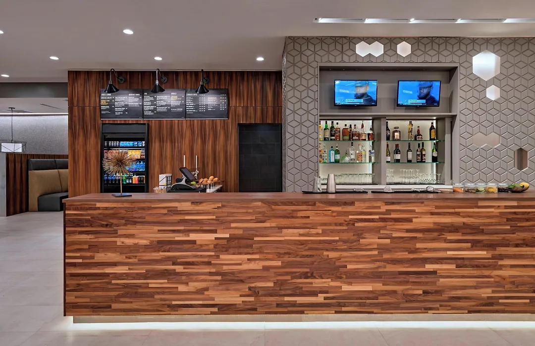 Courtyard By Marriott Houston Sugar Land/Lake Pointe-1