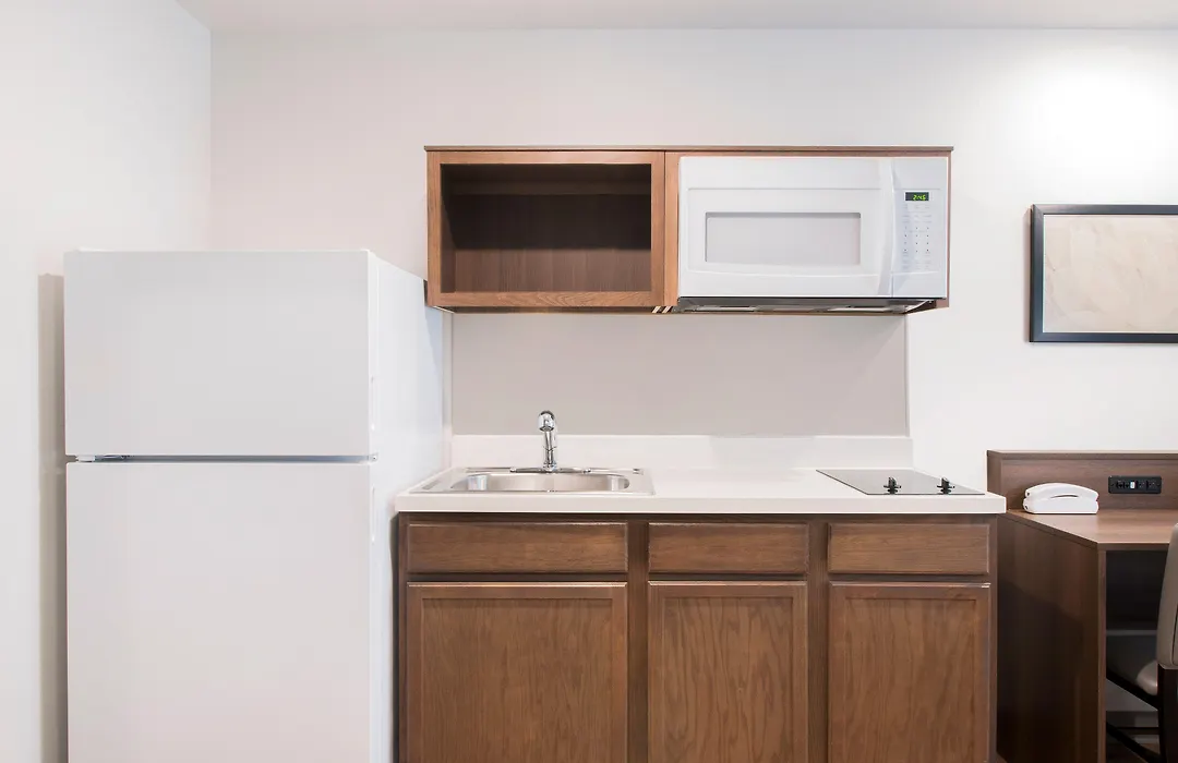 Woodspring Suites Savannah Pooler-1
