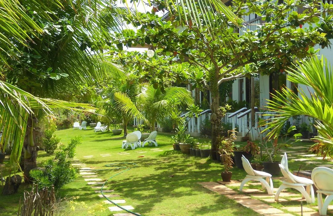 Island View Beachfront Resort-1