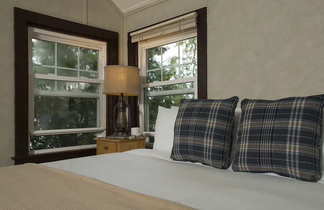 Lake Bomoseen Lodge-1