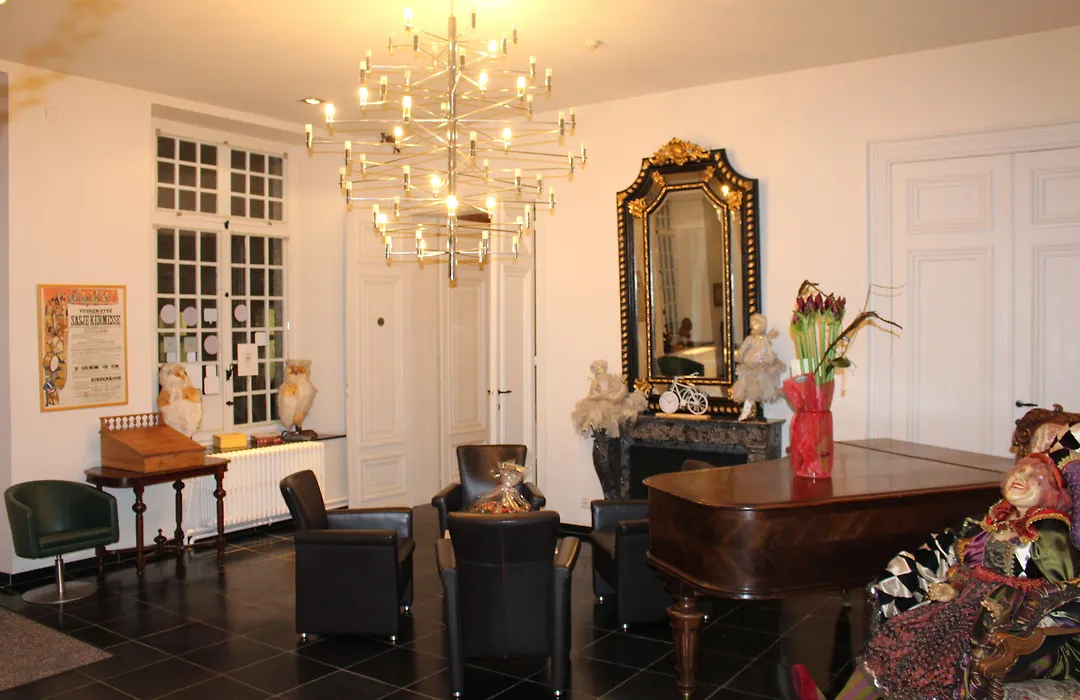 Amaryllis Hotel Veurne-1