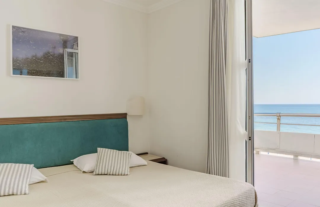 Hotel Riviera-1
