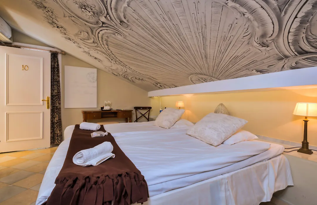 The Town House (Adults Only)-1