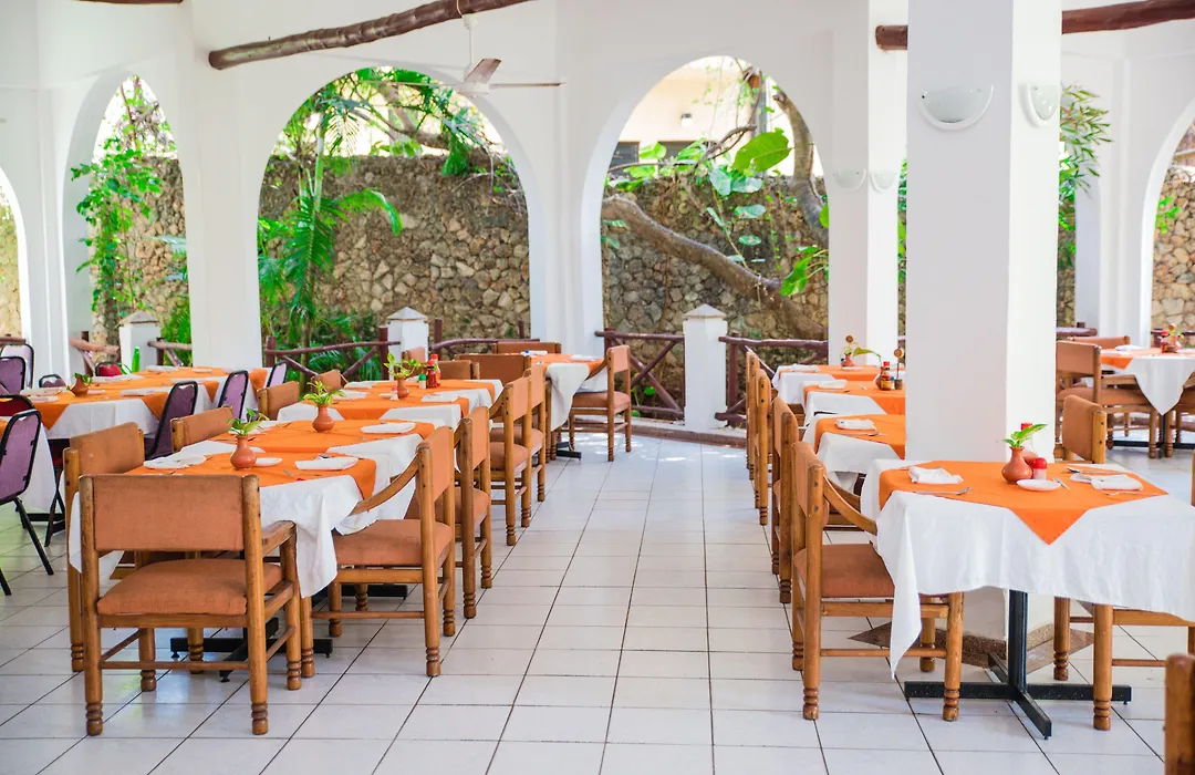 Plaza Beach Hotel-1