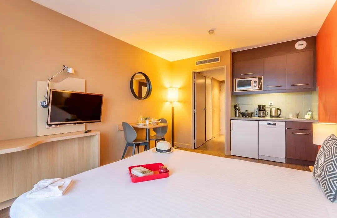 Zenitude Hotel-Residences Marseille Prado-1