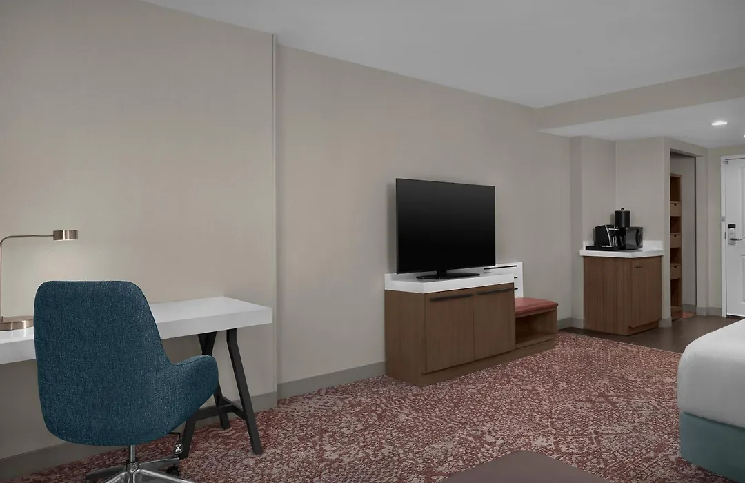 Hilton Garden Inn Philadelphia-Fort Washington-1
