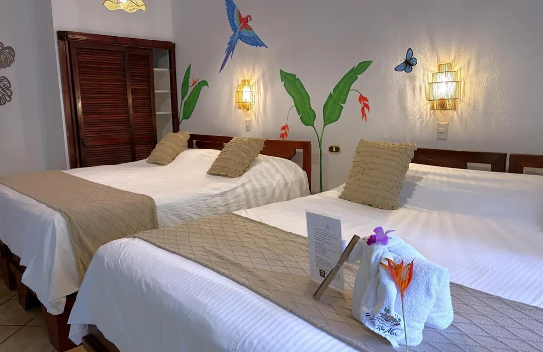 Hotel Villas Rio Mar-1