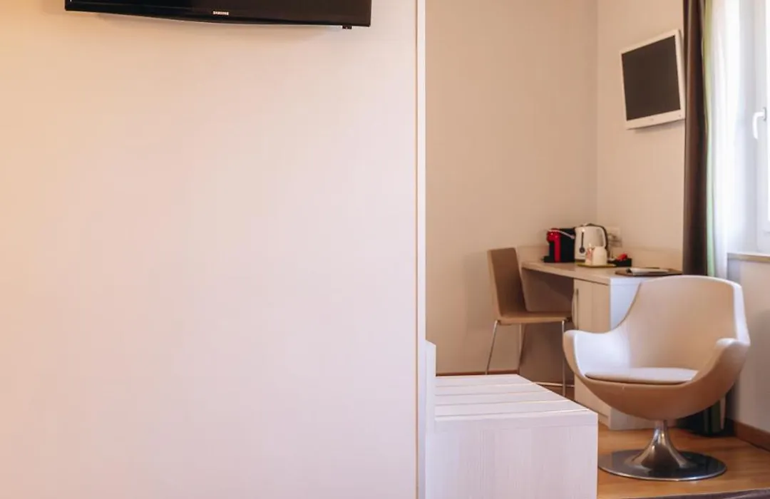 Hb Aosta Hotel & Balcony Spa-1