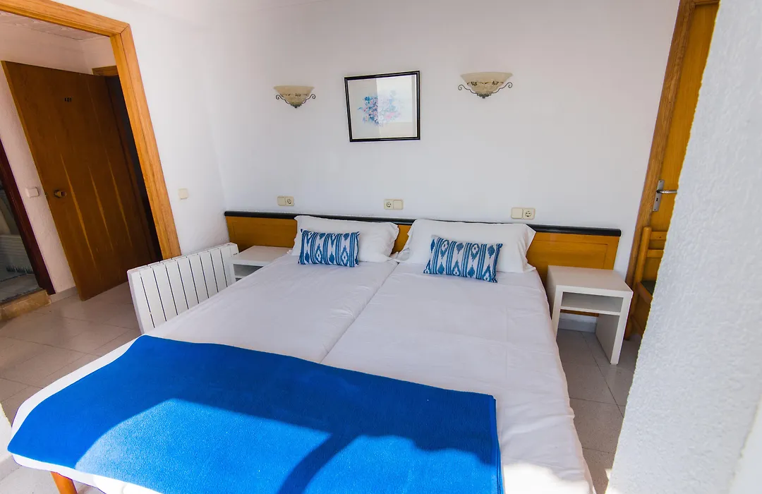 Hostal Port Corona-1