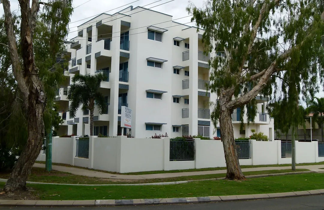 Madison Ocean Breeze Apartments-1
