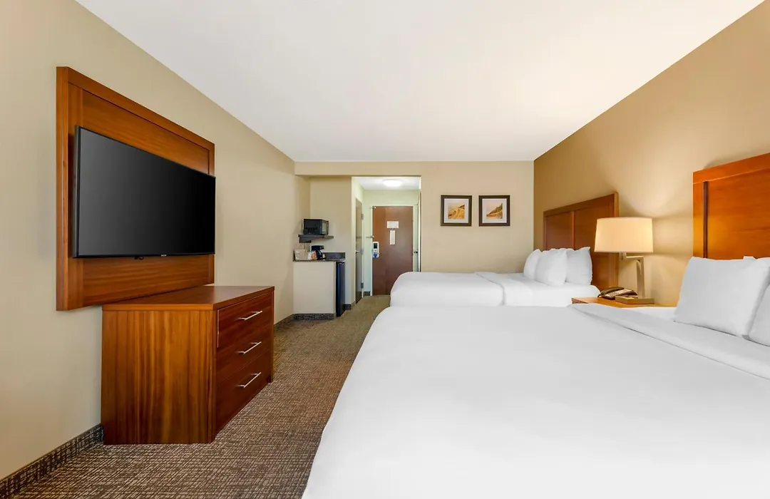Comfort Inn & Suites Porter Near Indiana Dunes-1
