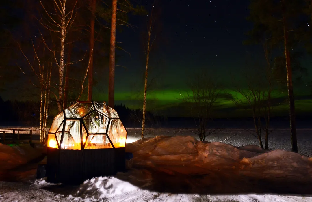 Revontuli Resort Glass Igloos-1