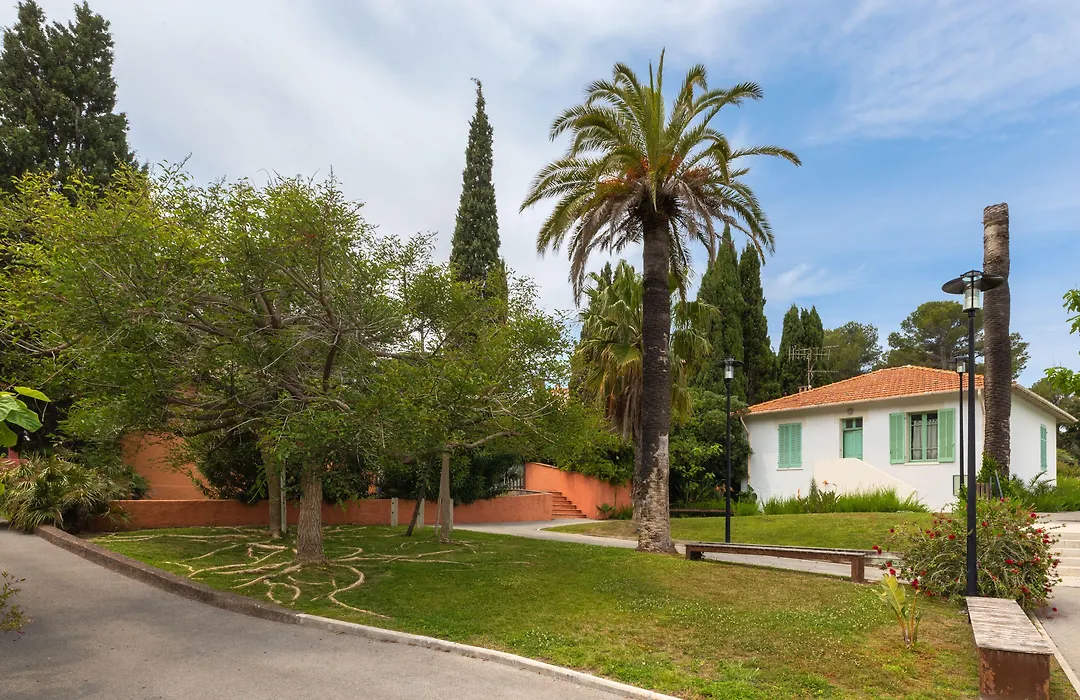 SOWELL HOTELS La Plage-1